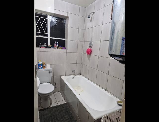 2 bed property to rent in PRIMROSE